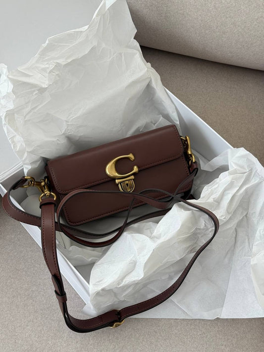 COACH PREMIUM